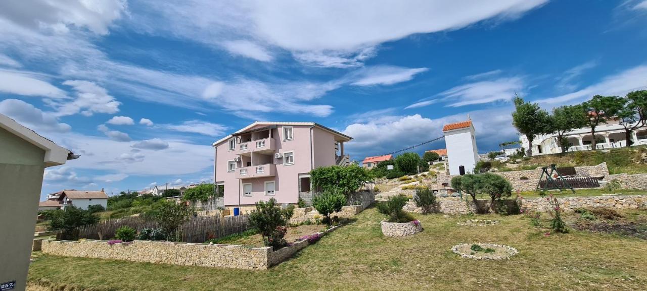 Apartmani Cesar Rtina Exterior photo