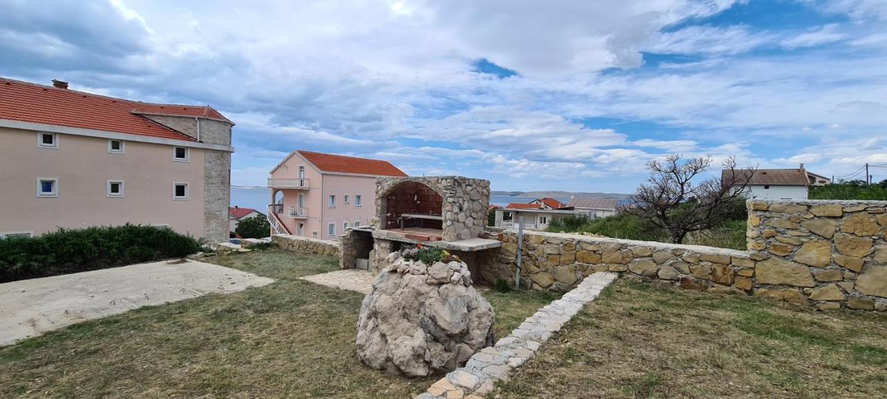 Apartmani Cesar Rtina Exterior photo