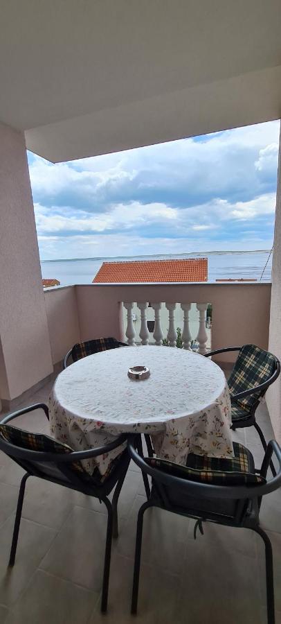 Apartmani Cesar Rtina Exterior photo